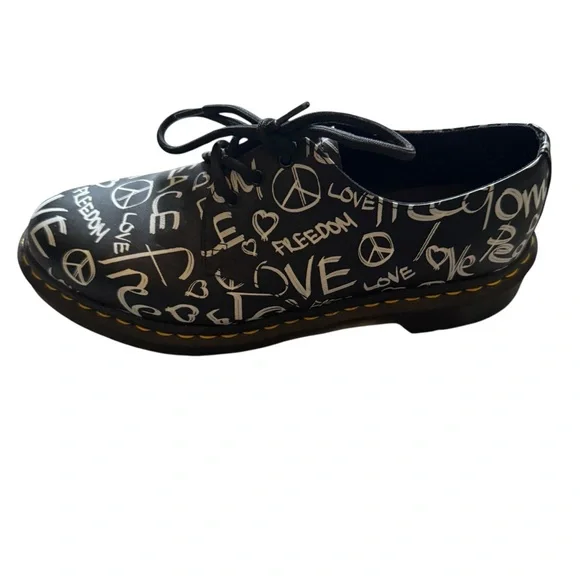 Martens Shoes Dr Martens 461 Script Shoes In Great